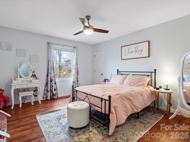 26 Morrow Drive, Fairview, NC 28730