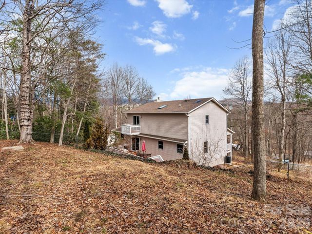 26 Morrow Drive, Fairview, NC 28730