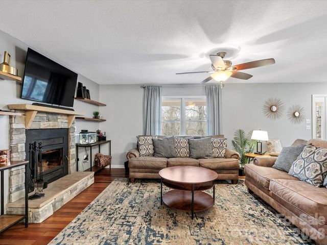 26 Morrow Drive, Fairview, NC 28730