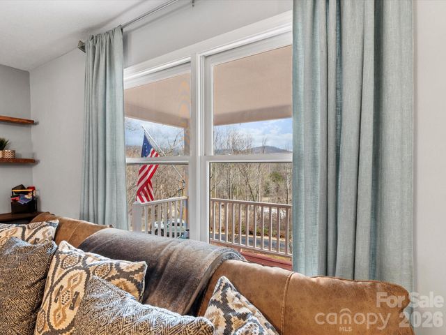 26 Morrow Drive, Fairview, NC 28730