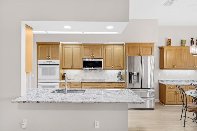 6115 9TH AVENUE CIRCLE NE, Bradenton, FL 34212