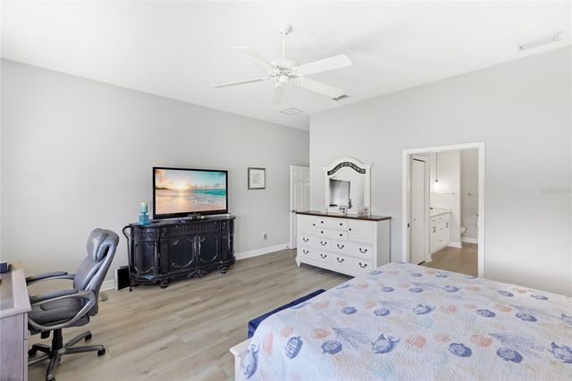 6115 9TH AVENUE CIRCLE NE, Bradenton, FL 34212