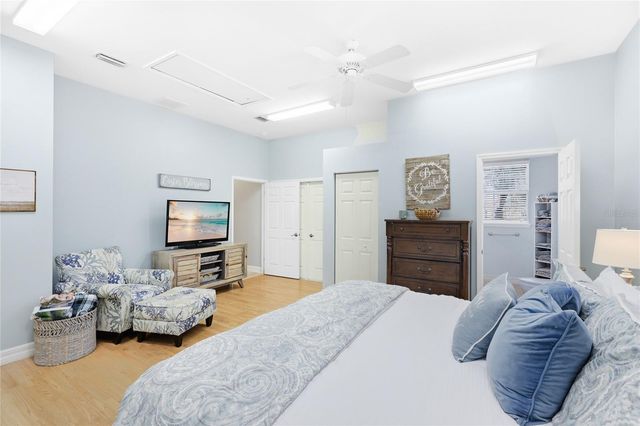 6115 9TH AVENUE CIRCLE NE, Bradenton, FL 34212