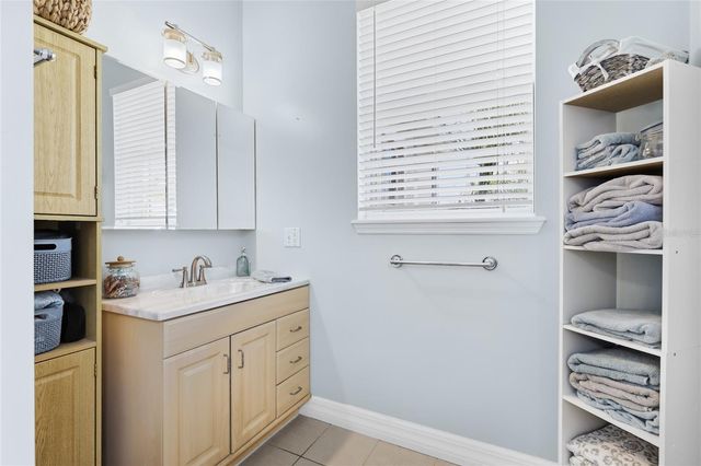 6115 9TH AVENUE CIRCLE NE, Bradenton, FL 34212