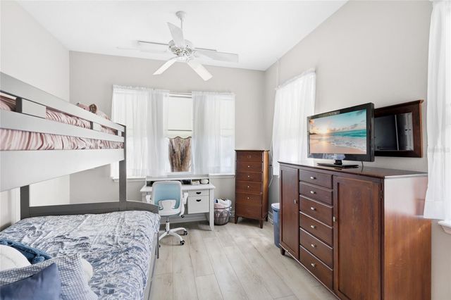 6115 9TH AVENUE CIRCLE NE, Bradenton, FL 34212