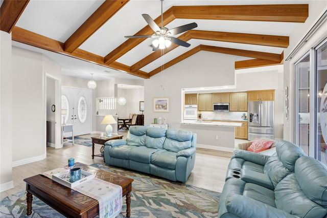 6115 9TH AVENUE CIRCLE NE, Bradenton, FL 34212