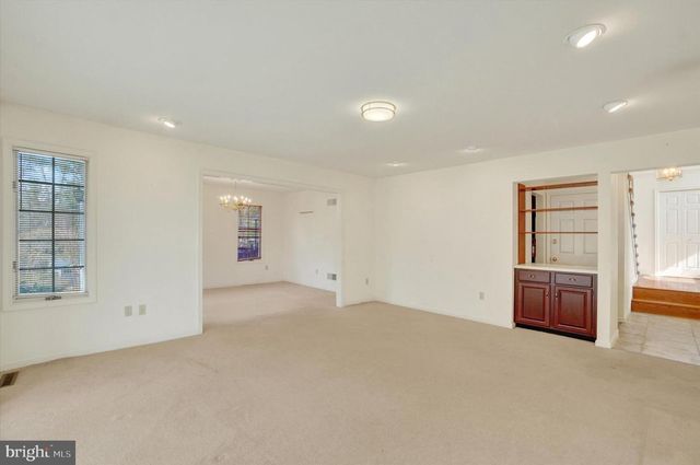 2729 SPARROW DR, York, PA 17408