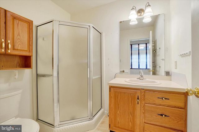 2729 SPARROW DR, York, PA 17408