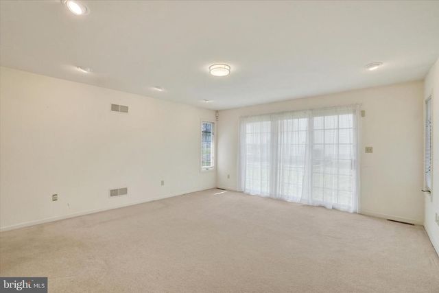 2729 SPARROW DR, York, PA 17408