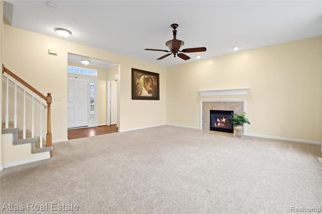 4028 Grand Oaks Court, Burton, MI 48519