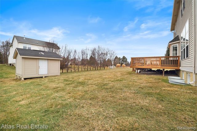 4028 Grand Oaks Court, Burton, MI 48519