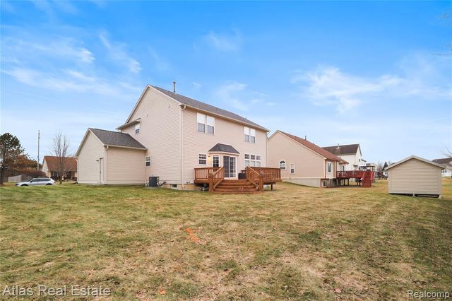 4028 Grand Oaks Court, Burton, MI 48519