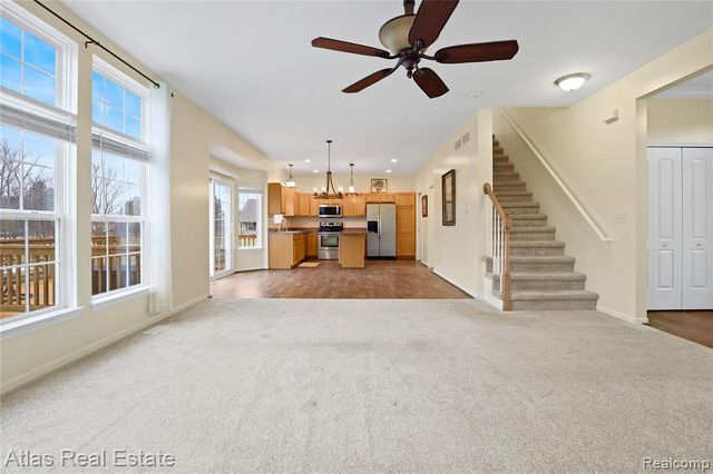 4028 Grand Oaks Court, Burton, MI 48519