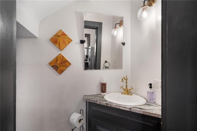 2538 Holmes Street, Kansas City, MO 64108