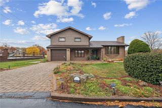 2052 Ridge Rd, Penn Twp, PA 15644