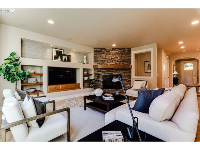 2280 TURNBERRY Ct, Eugene, OR 97401
