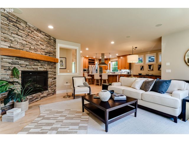 2280 TURNBERRY Ct, Eugene, OR 97401
