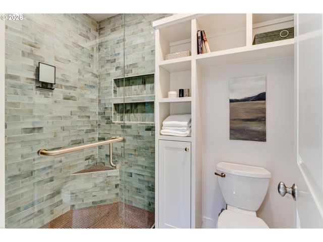 2280 TURNBERRY Ct, Eugene, OR 97401