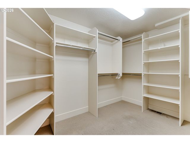2280 TURNBERRY Ct, Eugene, OR 97401