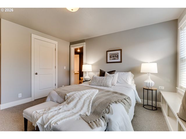 2280 TURNBERRY Ct, Eugene, OR 97401