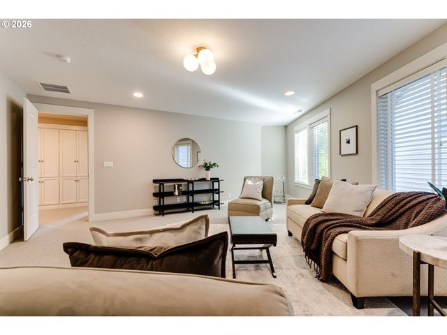 2280 TURNBERRY Ct, Eugene, OR 97401