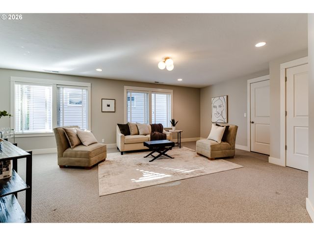 2280 TURNBERRY Ct, Eugene, OR 97401