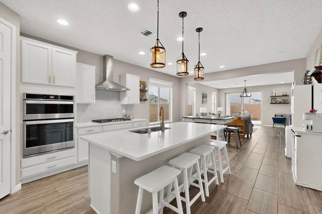 3131 Farragut Street NE, Rio Rancho, NM 87144