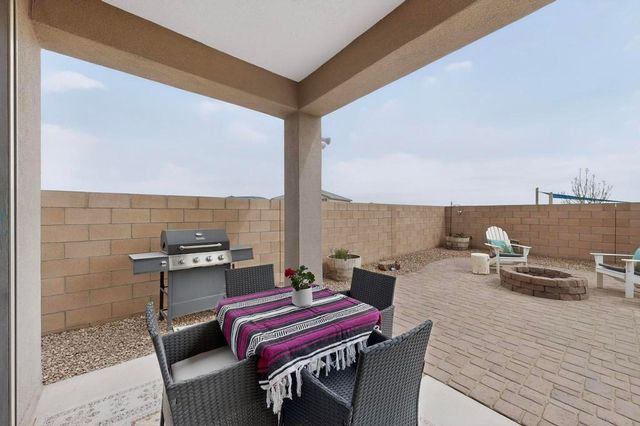 3131 Farragut Street NE, Rio Rancho, NM 87144