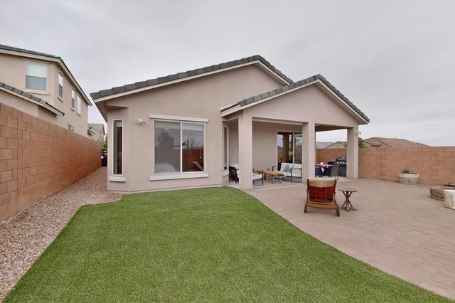 3131 Farragut Street NE, Rio Rancho, NM 87144