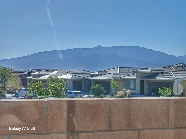 3131 Farragut Street NE, Rio Rancho, NM 87144