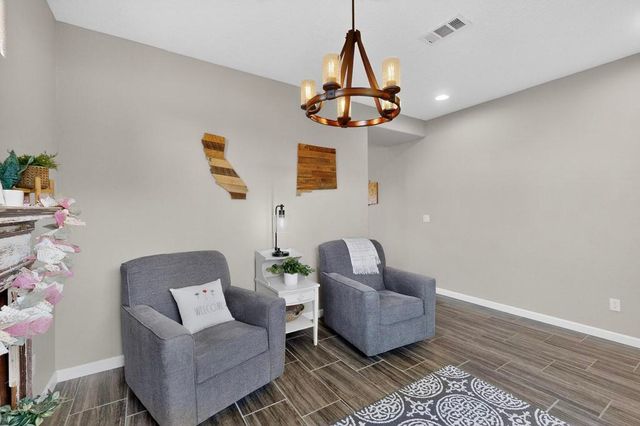 3131 Farragut Street NE, Rio Rancho, NM 87144
