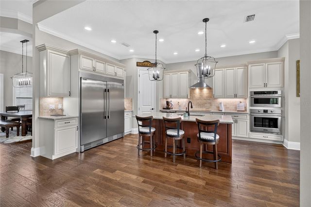 2564 DELPHI WOODS CIRCLE, Lakeland, FL 33812