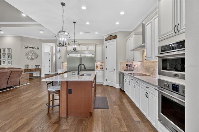 2564 DELPHI WOODS CIRCLE, Lakeland, FL 33812