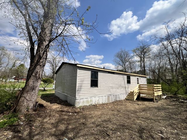 104 Hinkle Hill St, E, Bell Buckle, TN 37020