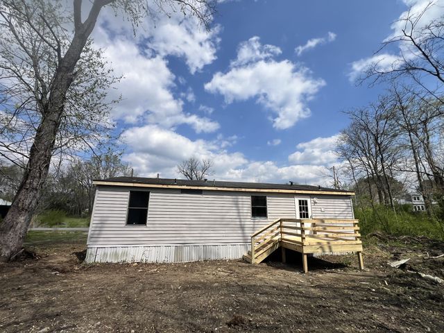 104 Hinkle Hill St, E, Bell Buckle, TN 37020