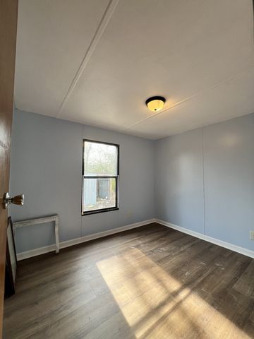 104 Hinkle Hill St, E, Bell Buckle, TN 37020