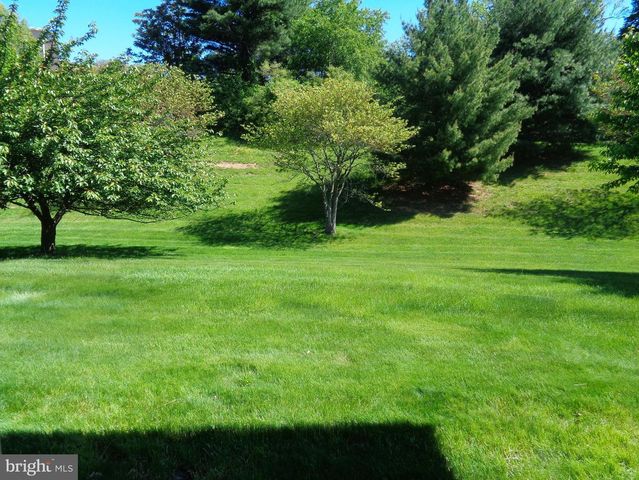 61 OLD CEDARBROOK RD, Wyncote, PA 19095