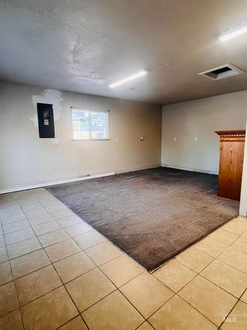 8763 W Austin St., Garden City, ID 83714