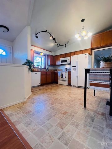 8763 W Austin St., Garden City, ID 83714