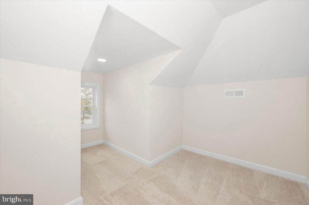 Image 49 of property listing at 9932 KELLY RD, Walkersville, MD 21793