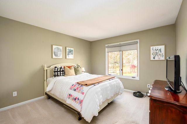 1062 Fishermans Drive, Westerville, OH 43082