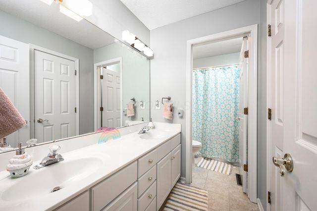 1062 Fishermans Drive, Westerville, OH 43082