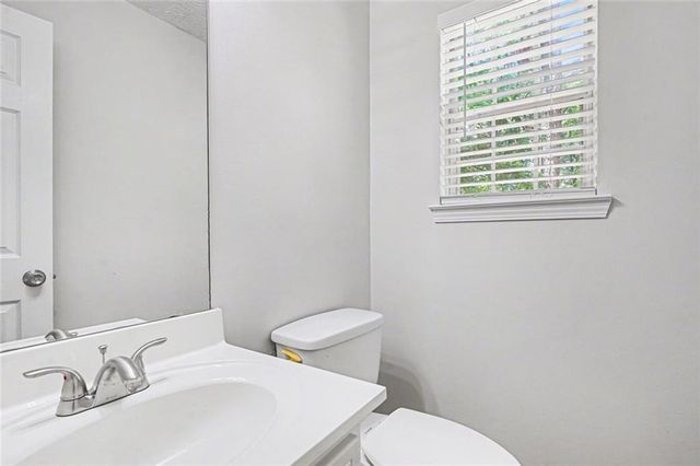 20 Woodside Court, Mcdonough, GA 30253