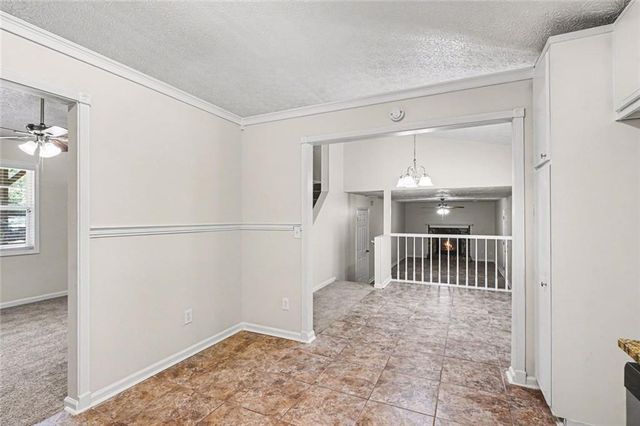 20 Woodside Court, Mcdonough, GA 30253