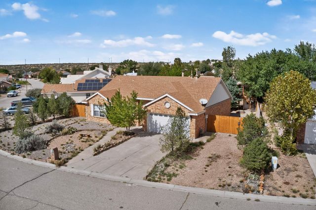 19 Pinon Avenue, Los Lunas, NM 87031