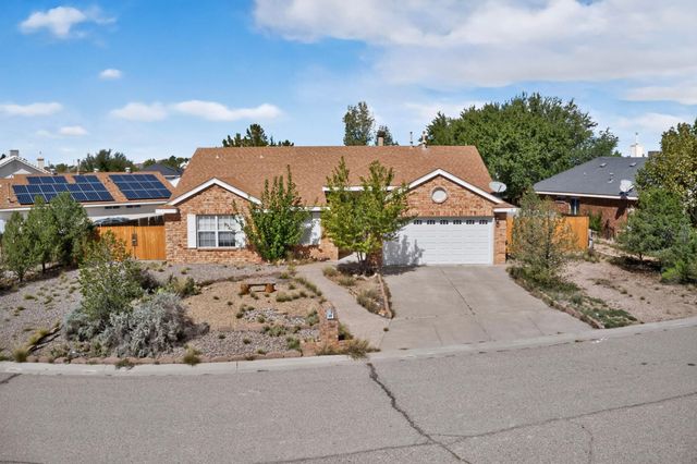 19 Pinon Avenue, Los Lunas, NM 87031