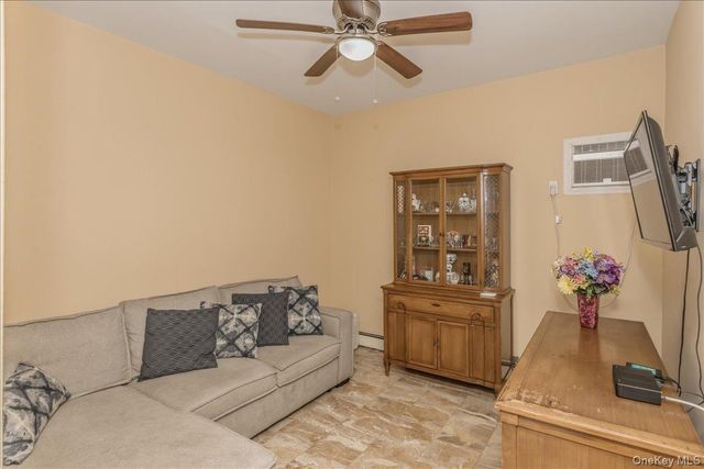 3158 Rawlins Avenue, Bronx, NY 10465