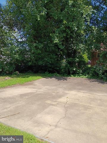 380 GARDEN AVE, Camden, NJ 08105