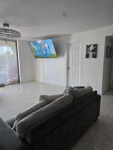 6195 Rock Island Rd 409, Tamarac, FL 33319