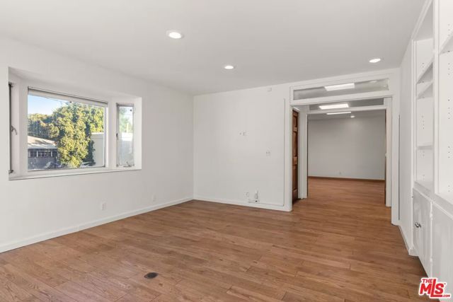 2951 Lincoln Boulevard, Santa Monica, CA 90405